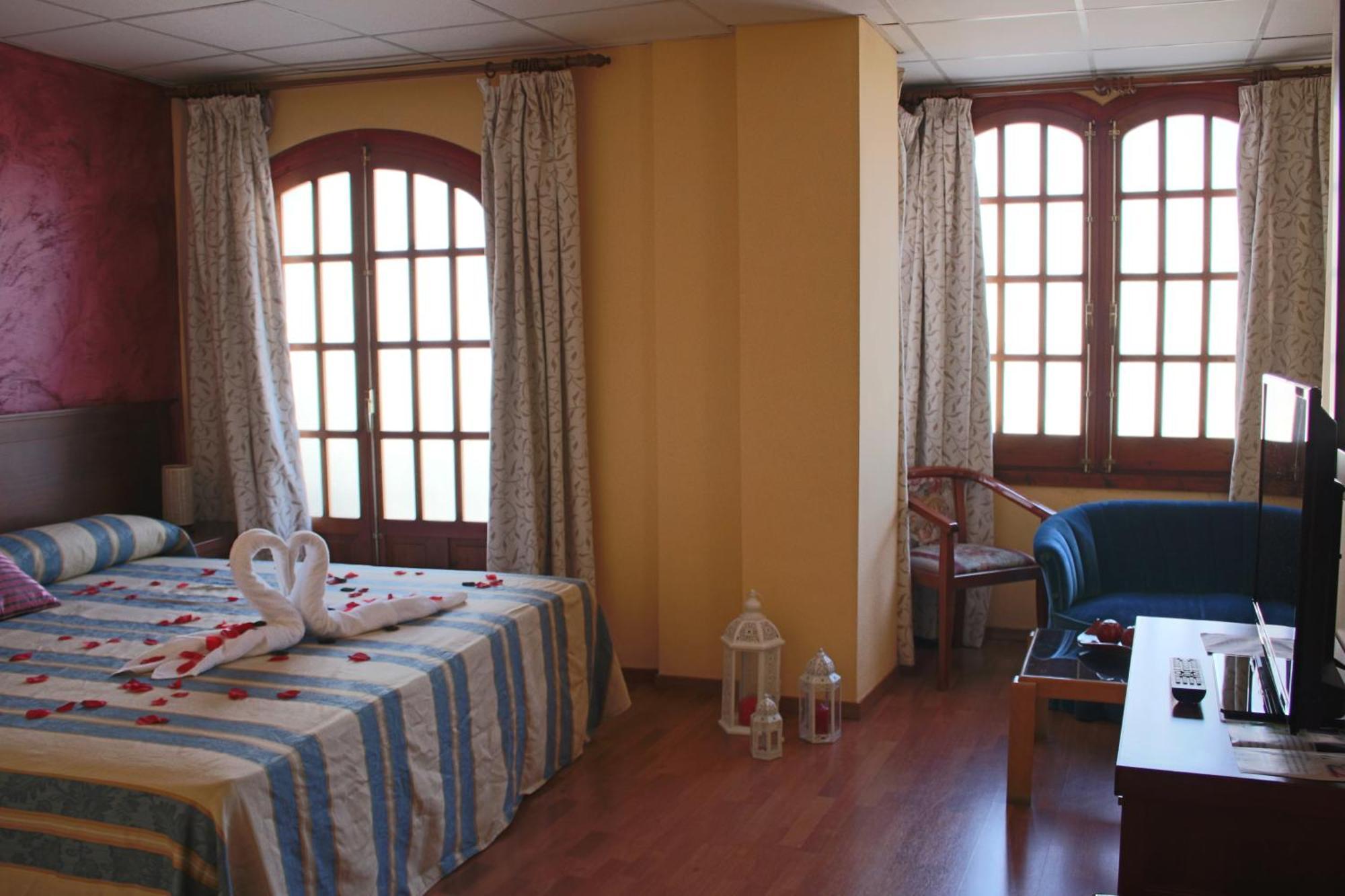 Hotel La Curva البولوتي الغرفة الصورة